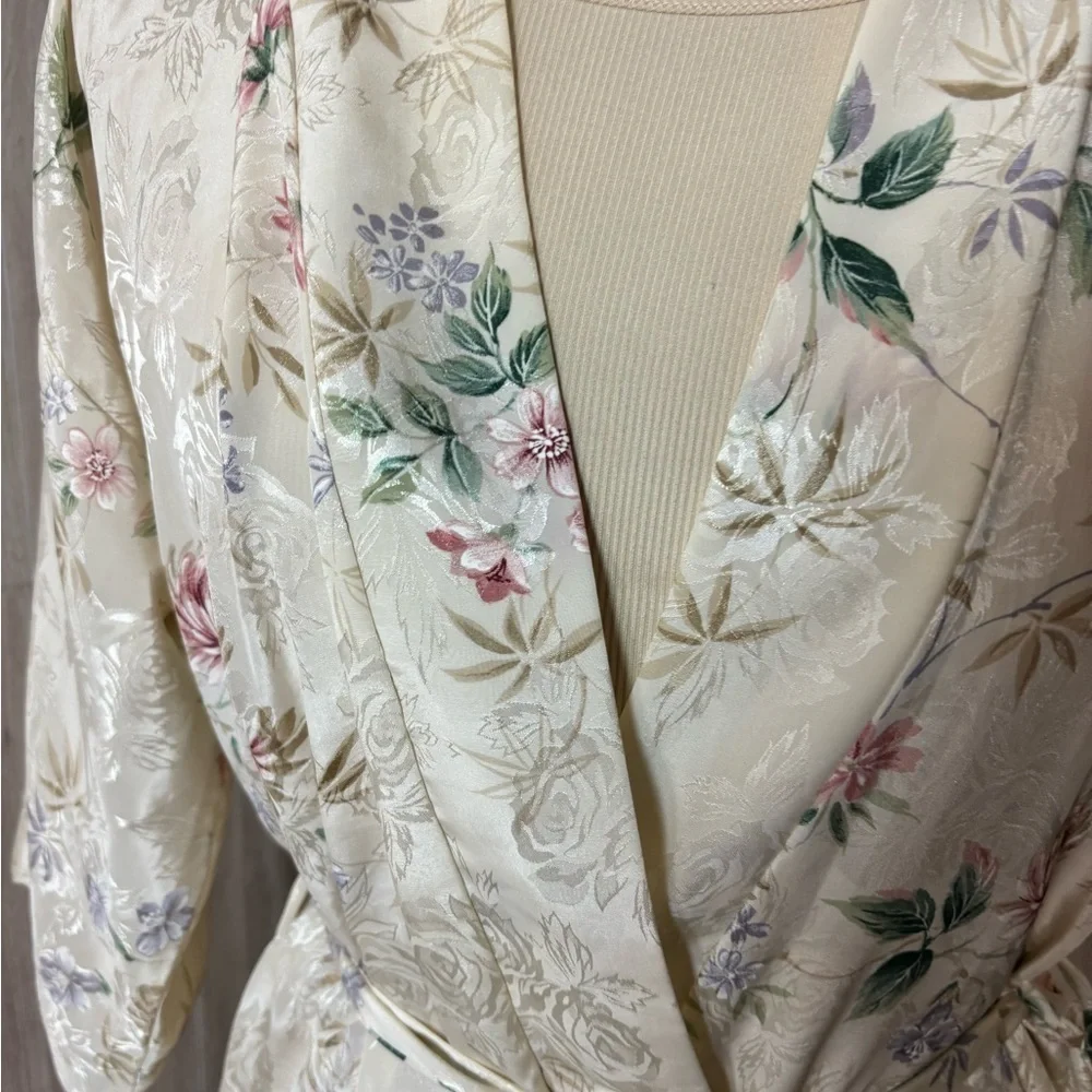 Inner Most Vintage Floral Polyester Robe with Belt Women’s - Picture 5 of 14